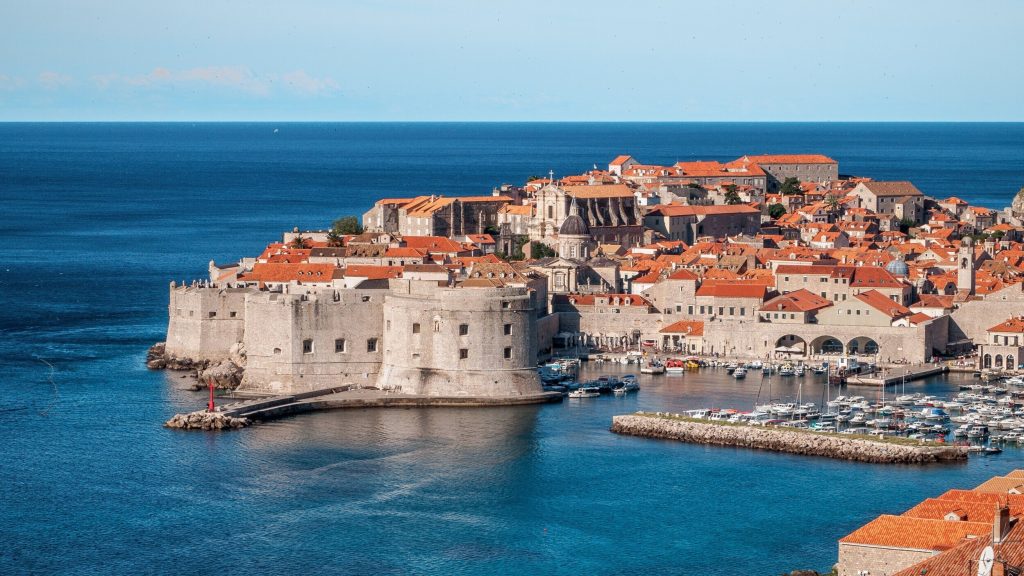 Dubrovnik, Kroasia, Permata Adriatik yang Memikat Hati