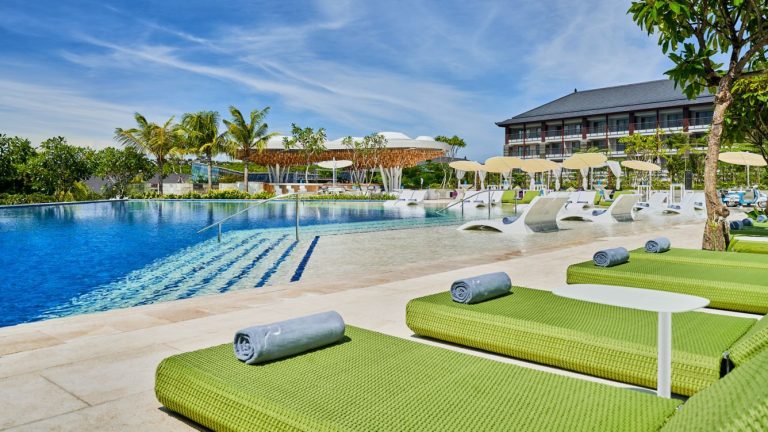 Renaissance Bali Nusa Dua Resort, Oase Kemewahan di Bukit Nusa Dua