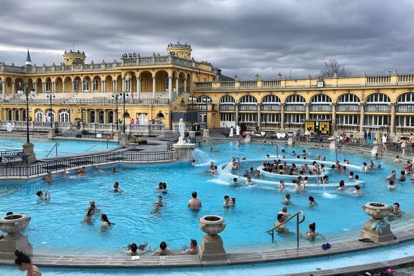 Budapest, Permenungan Sejarah dan Keindahan di Jantungan Hongaria