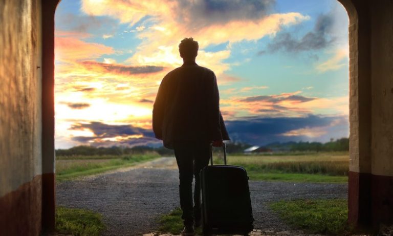 Travel Solo, Nikmati Waktu Sendiri dan Refleksi Diri
