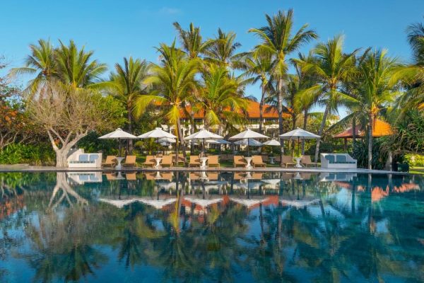 Ayodya Resort Bali, Kerajaan Keramahan di Tepi Pantai Nusa Dua yang Memukau